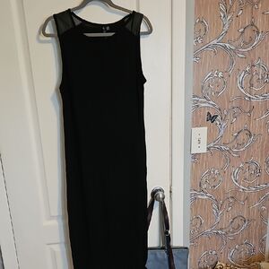 Elegant Black Sleeveless Dress